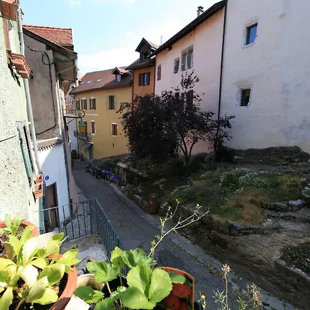Apartment Homebuddy' - Le Petit Paradis *